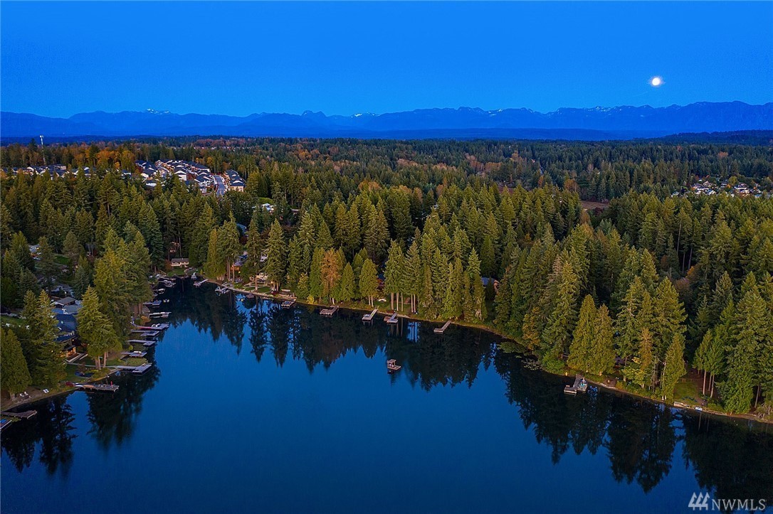 Welcome to Pine Lake Park & Woods Homeowners Association